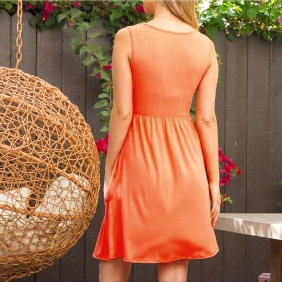 3/$16🎁 Sleeveless Tiered Orange Midi Stretch Dress sz L - Picture 6 of 9